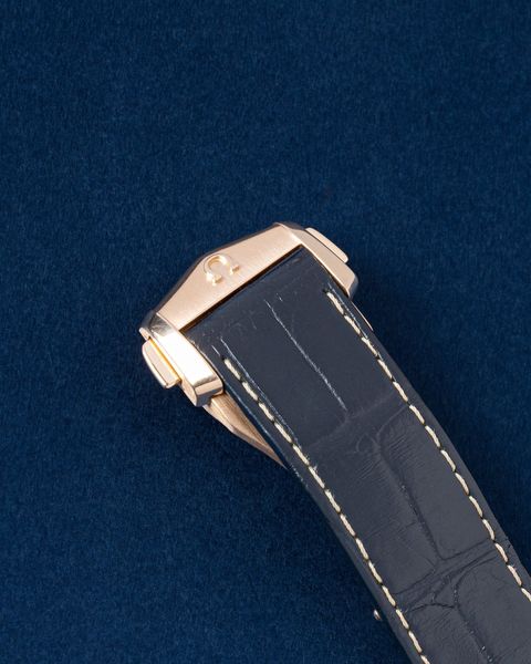 Omega Aqua Terra 150m GMT 220.53.43.22.02.001